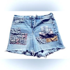 High-Waisted Denim Patch Shorts- American Eagle Outfitters Size 6